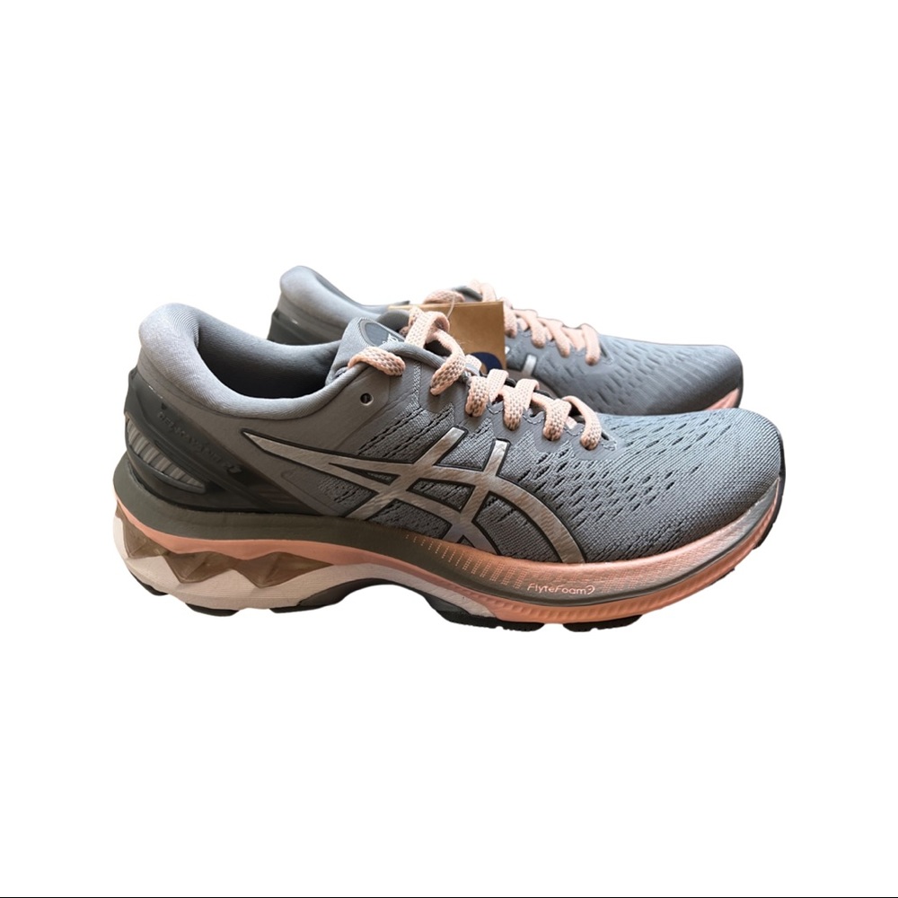 ASICS Women’s running athletic shoe NWT